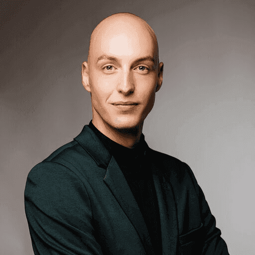 Óskar, Hotel Manager